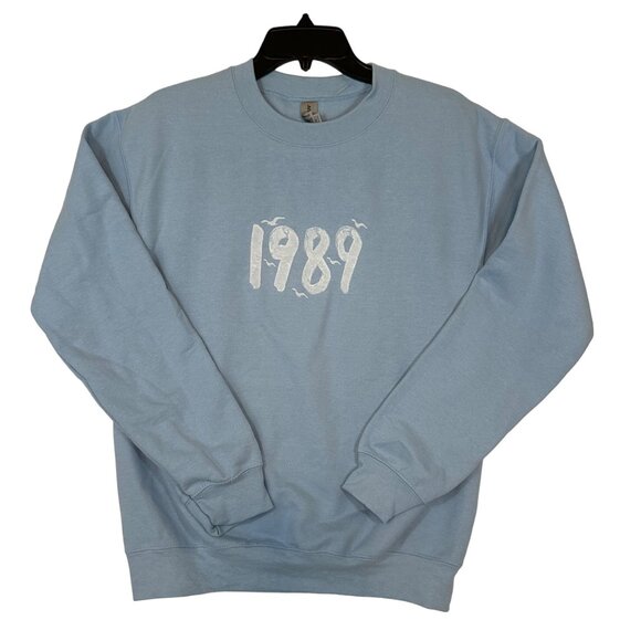 Taylor Swift 1989 Era Gildan Sweatshirt Blue Crewneck Women S Swifty - Picture 1 of 7